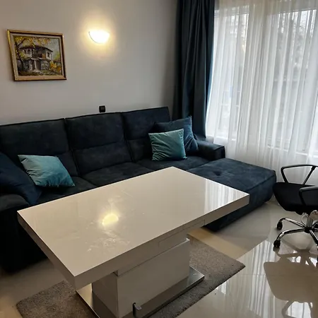Urban Oasis Modern In The Heart Of The Burgas